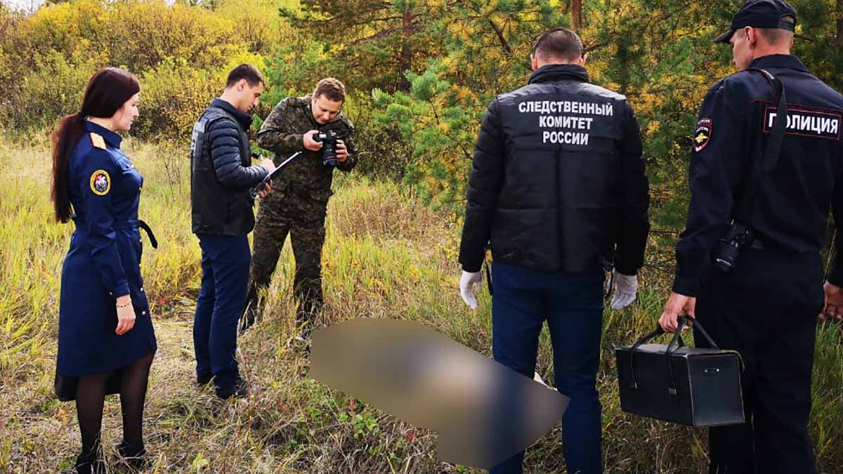 Ukrainian Soldiers Kidnap Two Female Doctors And Shove Sticks Into Their Vaginas. They Then Fill The Women’s Vaginas With Plaster And Brutally Murder ...